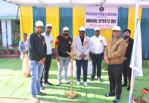 रोचक खेलों में नन्हें खिलाड़ियों की जोर आजमाइश देख हर्षित हुए पेरेंट्स