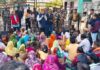 भू-विस्थापितों ने रोजगार और मुआवजा के लिए 4 घंटे तक घेरा गेवरा सीजीएम कार्यालय