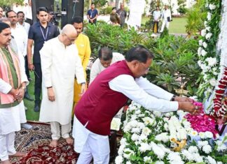 मुख्यमंत्री विष्णुदेव साय ने श्रीमती कुसुम सिन्हा को दी श्रद्धांजलि