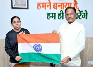 एवरेस्ट पर तिरंगा फहराने निकली छत्तीसगढ़ की बेटी, मुख्यमंत्री ने दी शुभकामनाएं