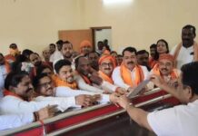 दीपका में भाजपा का दमदार शक्ति प्रदर्शन, ऋषिकांत सिदार के नामांकन में उमड़ी भीड़