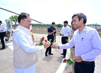 मुख्यमंत्री विष्णुदेव साय पहुंचे बगिया, केंद्रीय मंत्री श्री तोखन साहू और कृषि मंत्री रामविचार नेताम भी साथ पहुंचे