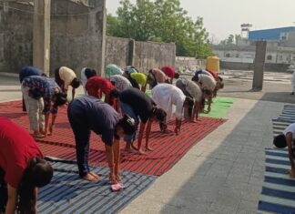 जन शिक्षण संस्थान में मना अंतर्राष्ट्रीय योग दिवस, किया गया योगाभ्यास