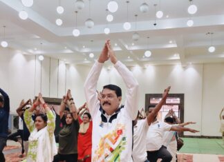 अंतरराष्ट्रीय योग दिवस पर भाजपा का विशेष आयोजन: कोरबा के आशीर्वाद पॉइंट में गोपाल मोदी की अगुवाई में हुआ भव्य योग शिविर
