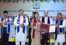 नई पीढ़ी को डिजिटल एडिक्शन और पॉपकॉर्न स्टेटस से बाहर निकलने की आवश्यकता है – रमेन डेका