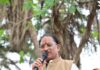 बरगद की छांव में सजी मुख्यमंत्री की चौपाल : सक्ती जिले के ग्राम ठठारी में ग्रामीणों से किया सीधा संवाद