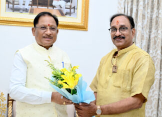 मुख्यमंत्री से छत्तीसगढ़ योग आयोग के नवनियुक्त अध्यक्ष संजय अग्रवाल ने की सौजन्य मुलाकात