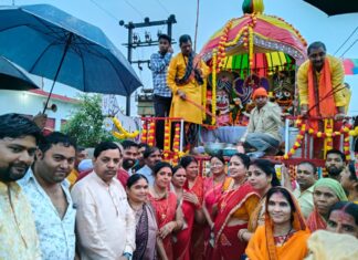 गोकुल नगर हाउसिंग बोर्ड कॉलोनी में धूमधाम से निकली भगवान श्री जगन्नाथ की रथयात्रा