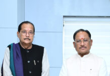 मुख्यमंत्री विष्णु देव साय से झारखंड के वित्त मंत्री राधाकृष्ण किशोर ने की सौजन्य भेंट
