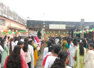धूमधाम से मना स्वतंत्रता दिवस, हितग्राहियों ने लिया आत्मनिर्भरता का संकल्प