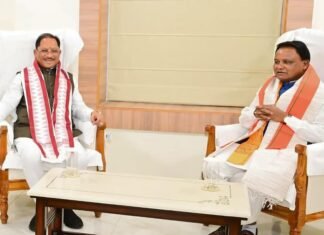 मुख्यमंत्री विष्णु देव साय ने ओडिशा के मुख्यमंत्री श्री मोहन चरण माझी से की सौजन्य भेंट